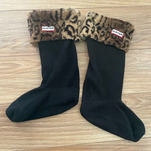 Hunter Shoes - EUC Hunter Boot fleece liner with leopard fold over trim. US shoe size 5-7